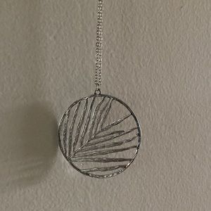 Silver leaf pendant necklace (16-inch chain)